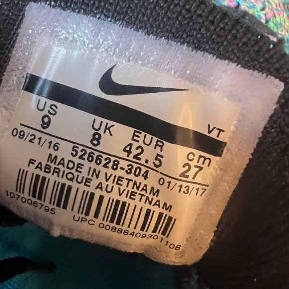 New Nike Flyknit Racer Rainbow Colorway Mens 9 US Womens 10.5 US 42.5 EUR 2015 - Picture 12 of 12